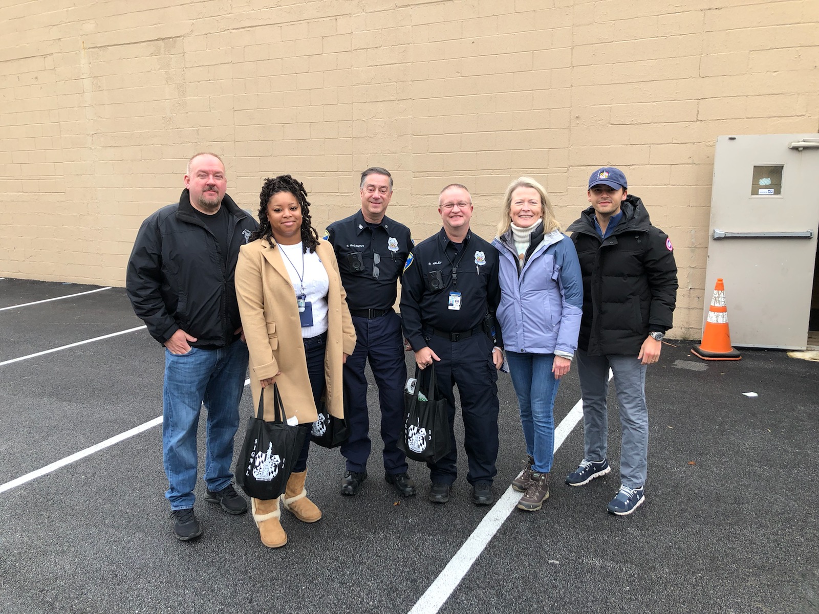 Picture of Turkey Giveaway at the Baltimore City FOP Lodge 3